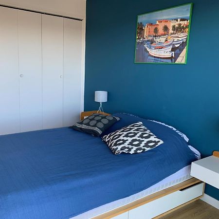 Appartement Plage à pied à 3 mns à La Seyne-sur-Mer Extérieur photo