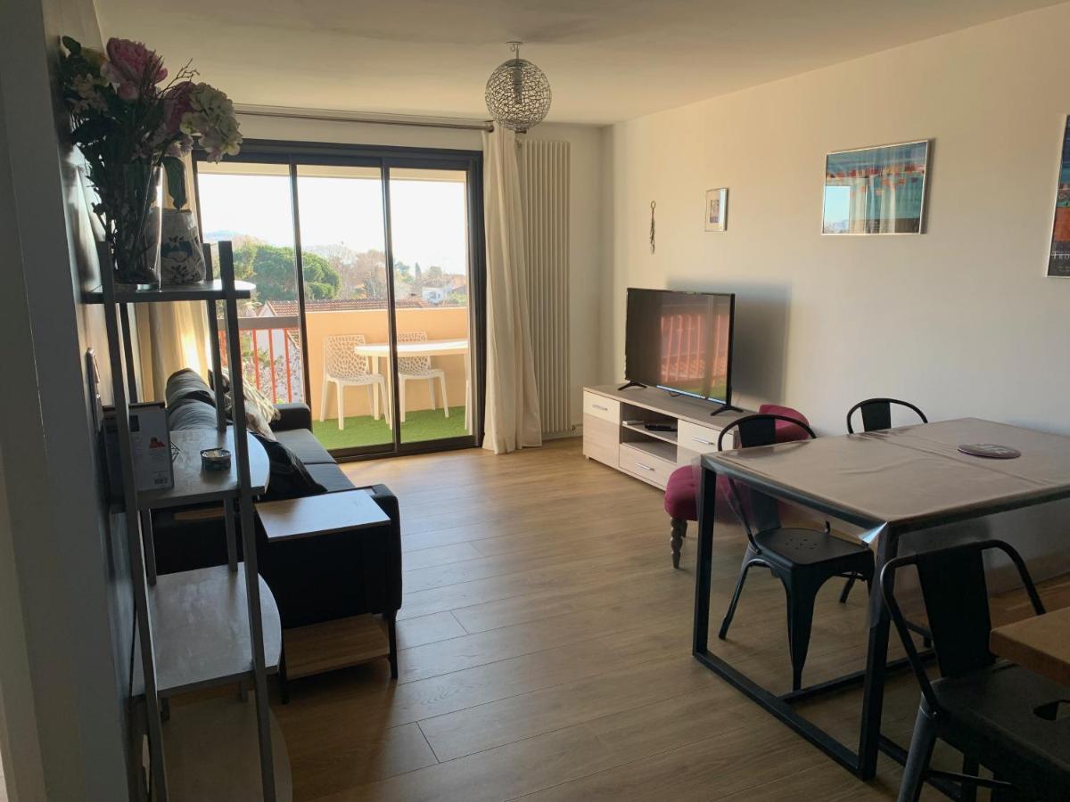 Appartement Plage à pied à 3 mns à La Seyne-sur-Mer Extérieur photo